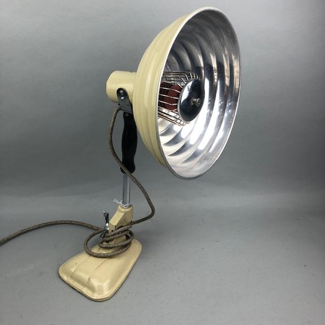 Lot 157 A VINTAGE PIFCO INFRA RED AND RADIANT HEAT