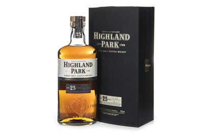 Lot 89 - HIGHLAND PARK AGED 25 YEARS