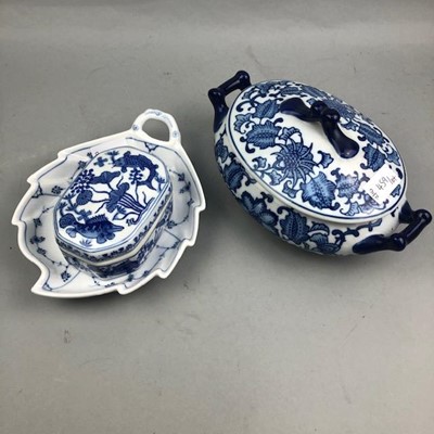 Lot 459 - A BLUE & WHITE CUP AND SAUCER AND OTHER BLUE AND WHITE CERAMICS