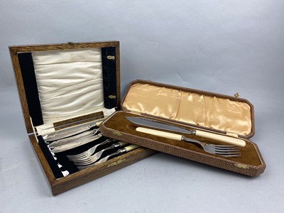 Lot 479 - A CASED SET OF SILVER PLATED KNIVES AND AND FORKS AND OTHER SILVER PLATED WARE