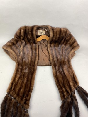 Lot 448 - A COLLECTION OF FUR COATS AND STOLES