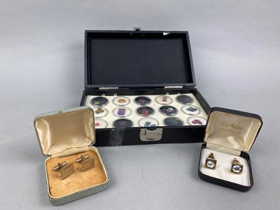 Lot 40 - A COLLECTION OF UNMOUNTED GEMS AND OTHER ITEMS