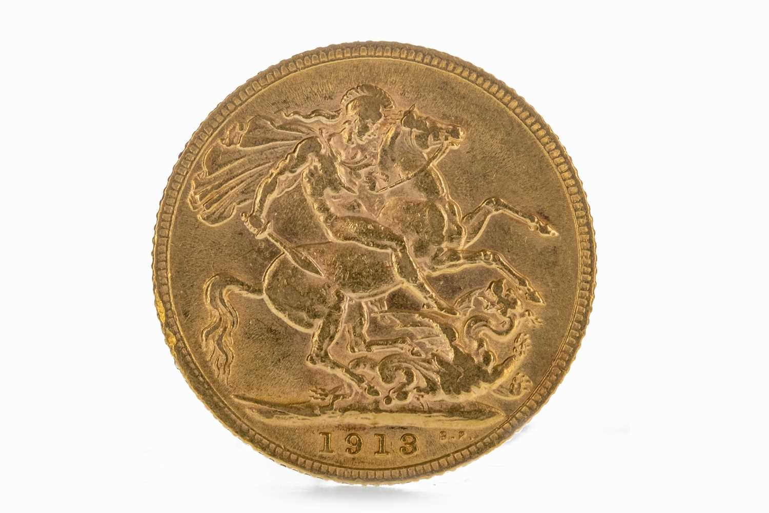 Lot 69 - A GEORGE V (1910 - 1936) GOLD SOVEREIGN DATED 1913