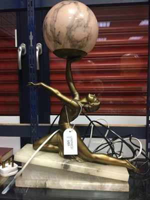 Lot 1321 - AN ART DECO FIGURAL TABLE LAMP