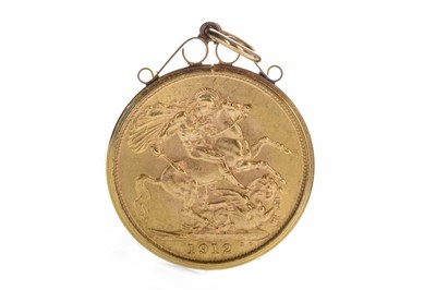 Lot 184 - A KING GEORGE V (1910 - 1936) GOLD SOVEREIGN DATED 1912 IN PENDANT MOUNT