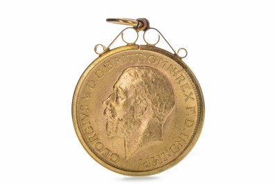 Lot 184 - A KING GEORGE V (1910 - 1936) GOLD SOVEREIGN DATED 1912 IN PENDANT MOUNT