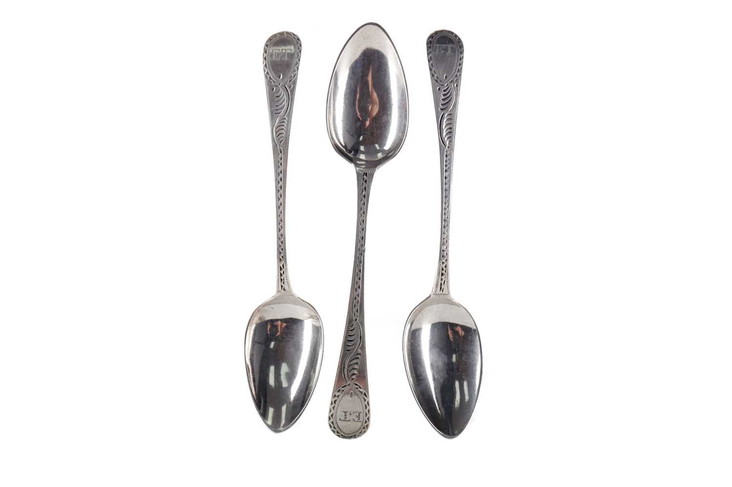 Lot 419 - A SET OF SIX VICTORIAN SILVER EGG SPOONS AND SIX SILVER TEASPOONS