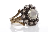 Lot 4 - GEORGE III DIAMOND CLUSTER RING the central...