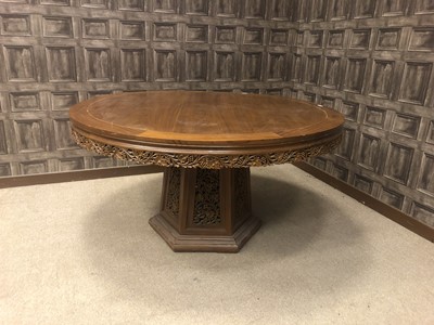 Lot 829 - A 20TH CENTURY CHINESE CIRCULAR TABLE AND EIGHT CHAIRS