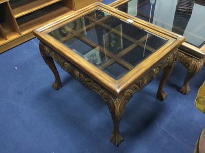 Lot 403 - A PAIR OF 20TH CENTURY SIDE TABLES AND A MATCHING COFFEE TABLE