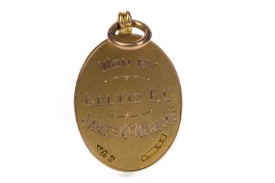 Lot 1724 - JIMMY MCMENEMY - HIS GLASGOW CHARITY CUP WINNERS GOLD MEDAL 1918