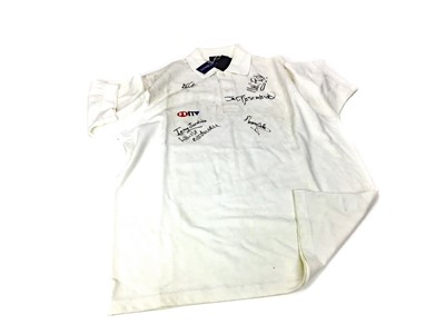 Lot 466 - AN AUTOGRAPHED SHIRT