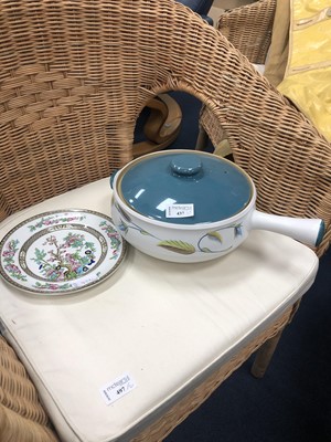 Lot 437 - A BRIDGWOOD 'INDIAN TREE' PATTERN PART DINNER SERVICE AND A DENBY POT