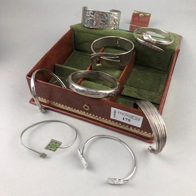 Lot 175 - A LOT OF SILVER AND OTHER BANGLES