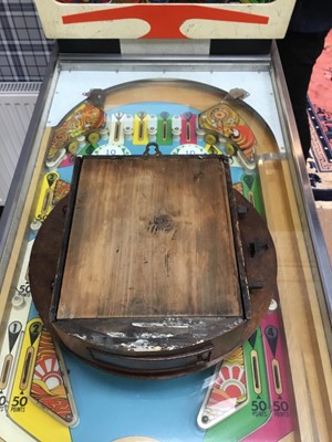 Lot 1132 - AN EARLY 20TH CENTURY WALL CLOCK BY MORATH BROS.