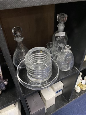 Lot 493 - A CRYSTAL DECANTER WITH STOPPER AND OTHER CRYSTAL AND GLASS WARE