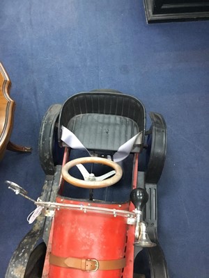 Lot 258 - A 20TH CENTURY CHILD'S PEDAL CAR
