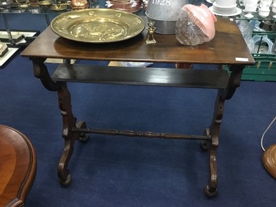 Lot 467 - A VICTORIAN MAHOGANY OBLONG OCCASIONAL TABLE