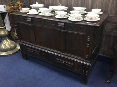 Lot 479 - AN OAK BLANKET CHEST