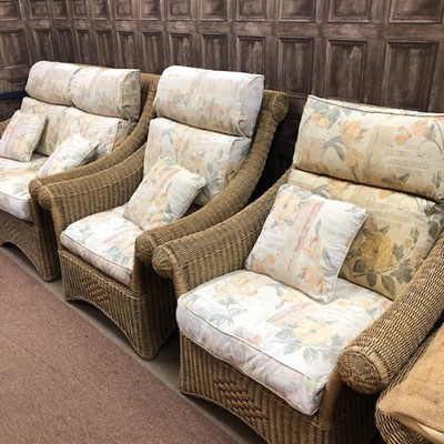 Lot 499 - A MODERN CONSERVATORY SUITE