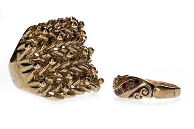 Lot 841 - TWO GOLD RINGS