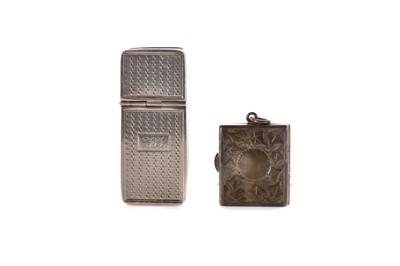 Lot 433 - A VICTORIAN SILVER PILL BOX AND A SILVER STAMP BOX