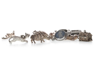 Lot 905 - A WEDGWOOD BRACELET AND VARIOUS CHARMS