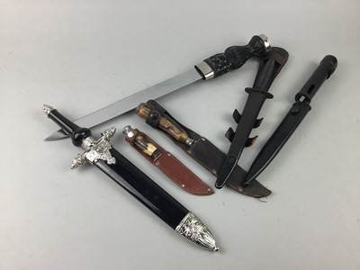 Lot 153 - A LOT OF REPLICA MILITARY DAGGERS AND OTHER KNIVES