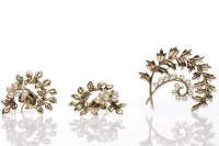 Lot 89 - 1960s PEARL BROOCH AND EARRINGS SET the brooch...