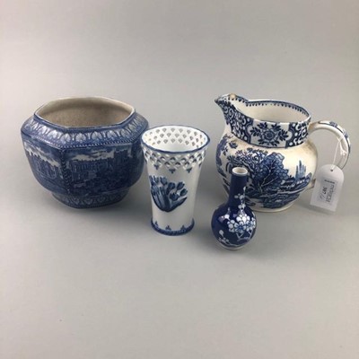 Lot 307 - A LOT OF BLUE AND WHITE CERAMICS