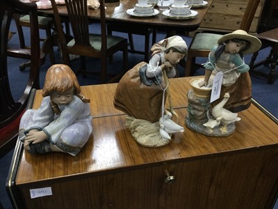 Lot 168 - A LOT OF THREE LLADRO FIGURES OF GIRLS
