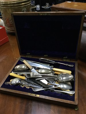 Lot 336 - AN OAK CANTEEN OF SILVER PLATED CUTLERY AND OTHER FLATWARE