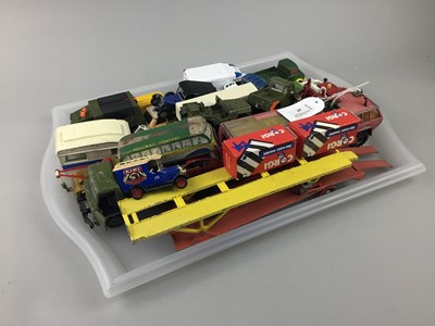 Lot 69 - A COLLECTION OF DINKY, CORGI AND OTHER MODEL VEHICLES