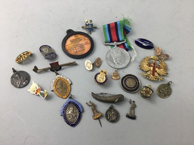 Lot 89 - A COLLECTION OF ENAMELLED BADGES AND PENDANTS