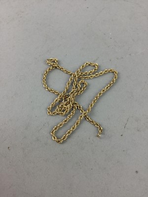 Lot 236 - A NINE CARAT GOLD ROPE LINK NECK CHAIN