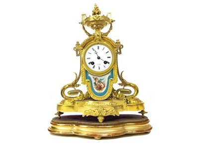 Lot 1139 - A 19TH CENTURY FRENCH ORMOLU MANTEL CLOCK