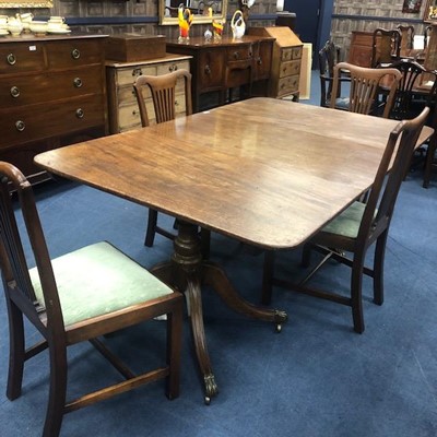 Lot 476 - A 19TH CENTURY MAHOGANY DINING TABLE AND FOUR CHAIRS