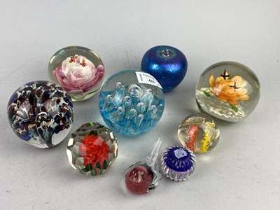 Lot 421 - A COLLECTION OF CAITHNESS AND OTHER GLASS PAPERWEIGHTS