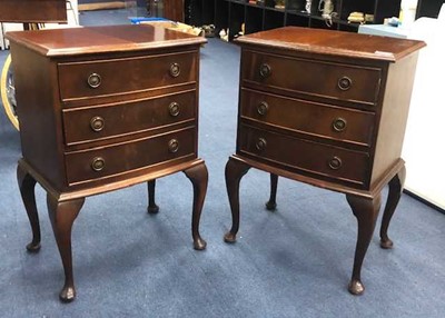 Lot 330A - A PAIR OF MAHOGANY BEDSIDE CHESTS