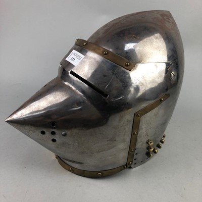 Lot 532 - A REPRODUCTION STEEL KNIGHTS HELMET