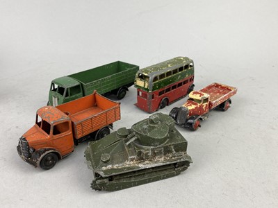 Lot 536 - A LOT OF VARIOUS DIE-CAST VEHICLES