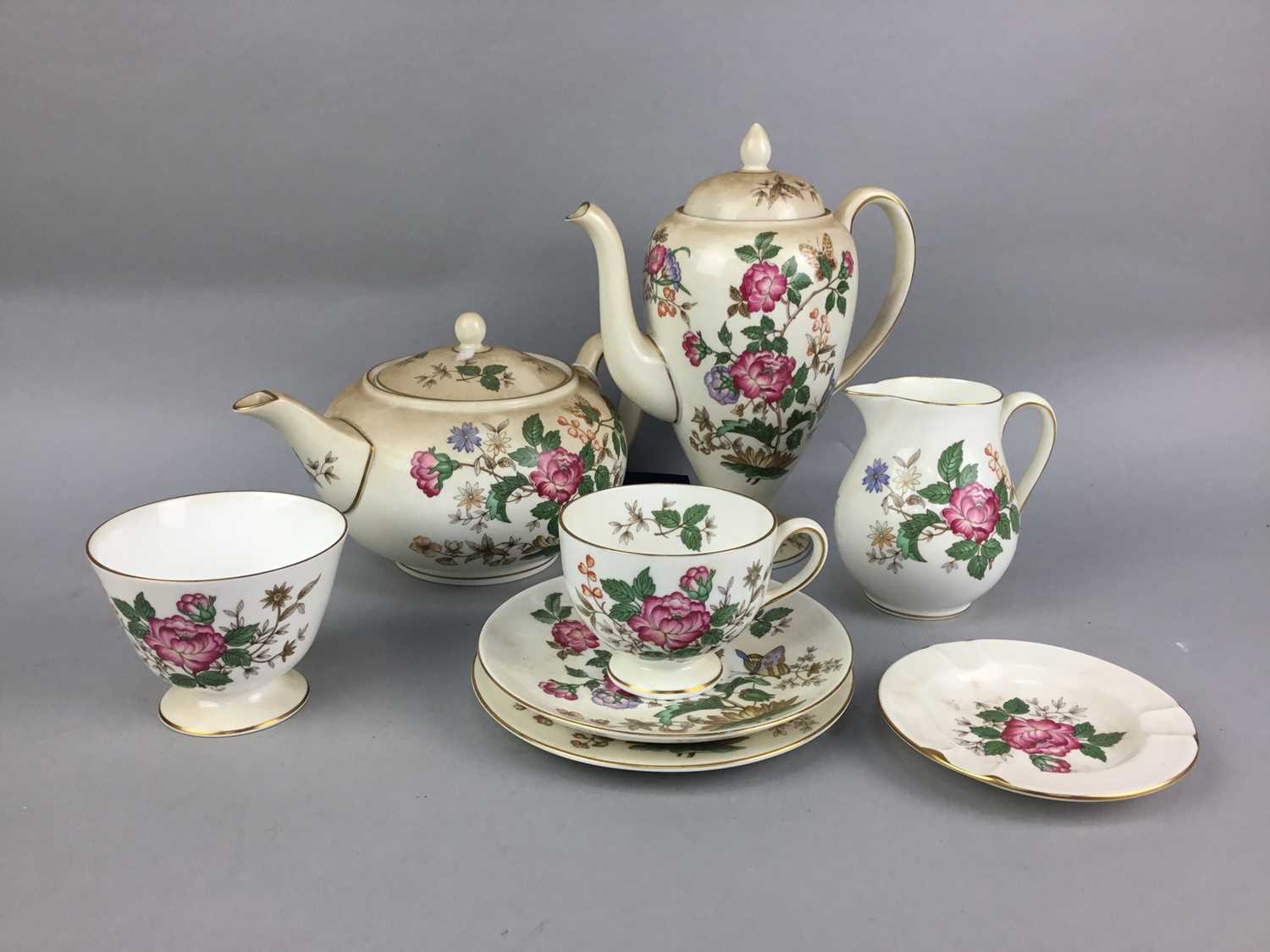 Lot 80 - A WEDGWOOD CHARNWOOD PATTERN DINNER AND TEA