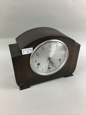 Lot 79 - A FEDERAL STAINED WOOD MANTLE CLOCK