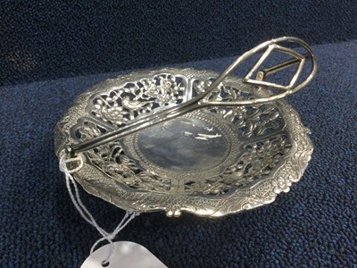 Lot 715 - A CHINESE SILVER DISH