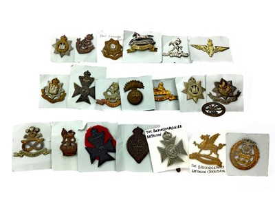 Lot 1460 - A LOT OF CAP AND OTHER BADGES