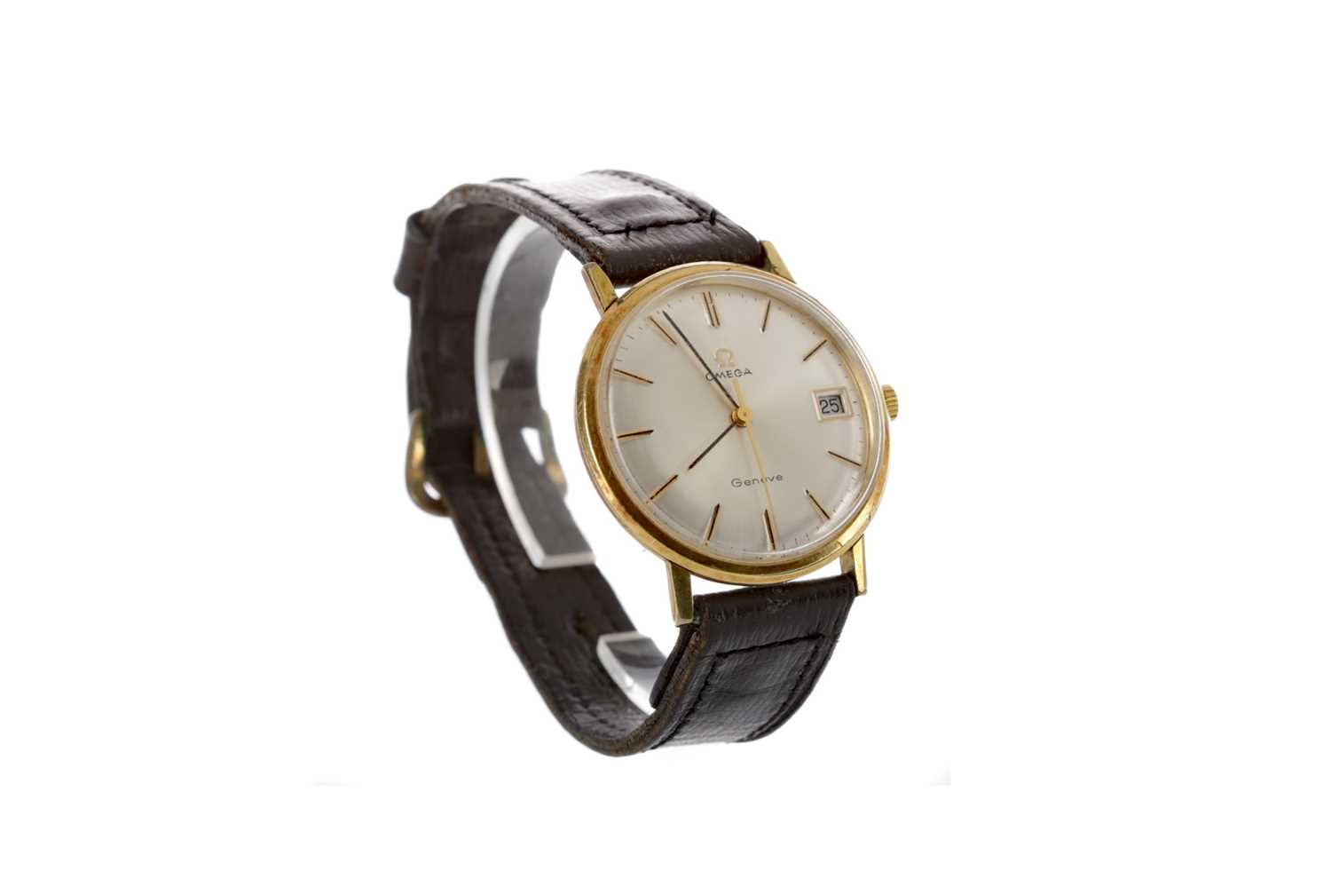 Lot 931 - A GENTLEMAN'S OMEGA GENEVE GOLD PLATED MANUAL WIND WRIST WATCH