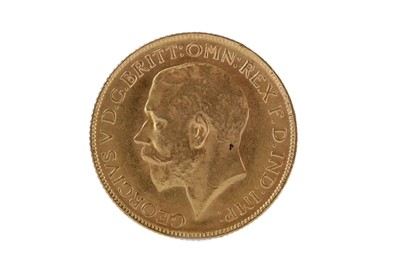 Lot 42 - A GEORGE V (1910 - 1936) GOLD SOVEREIGN DATED 1925