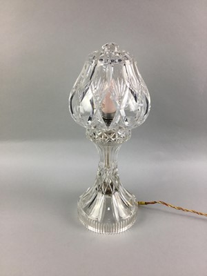 Lot 52 - A CUT GLASS ELECTRIC TABLE LAMP