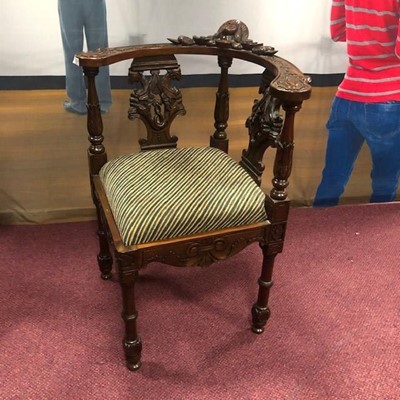 Lot 206 - A MAHOGANY REPRODUCTION CARVED WOOD CORNER CHAIR