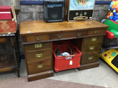 Lot 211 - A VICTORIAN KNEE HOLE DESK